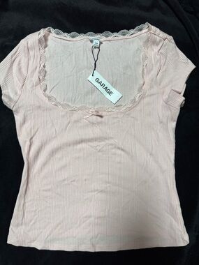 Garage Myla  lace trim tee